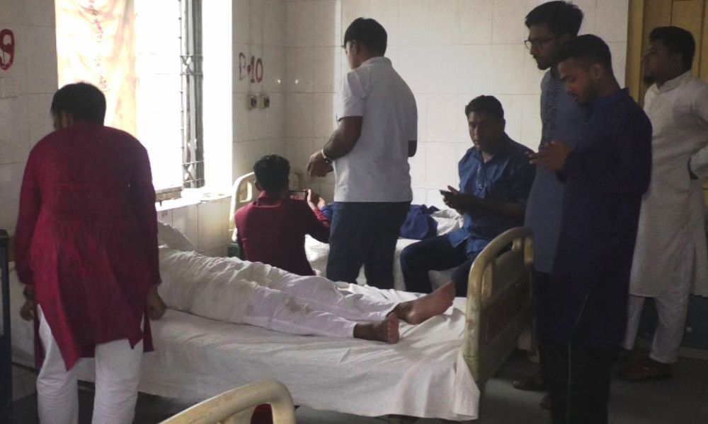 ‘তোরা বাইরে কেন’—বলে দুই সমন্বয়ককে মারধর
