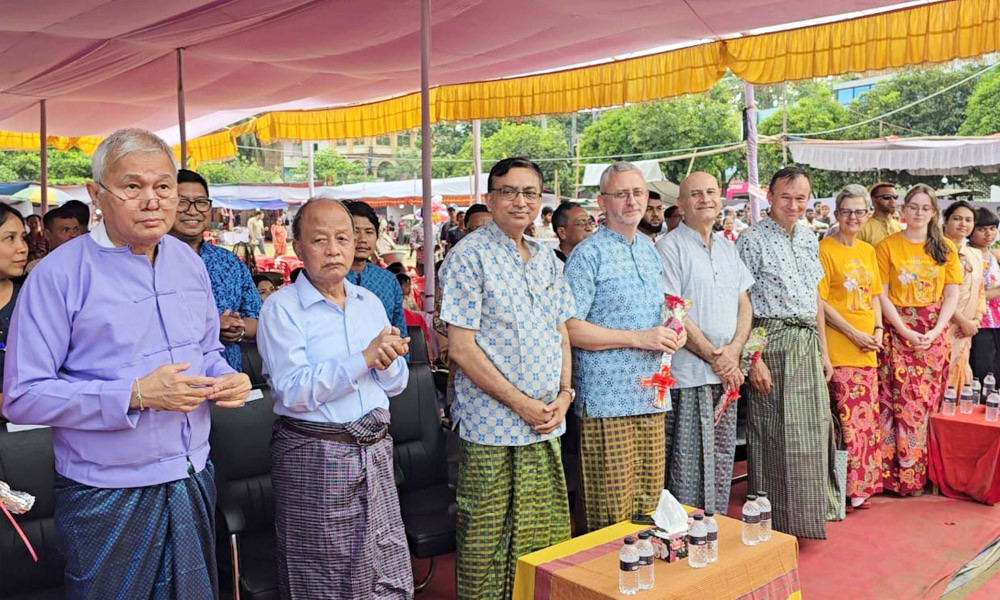 নৃ-গোষ্ঠীর আগে ক্ষুদ্র শব্দটি ব্যবহার করতে চাই না : পার্বত্য উপদেষ্টা