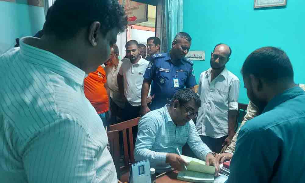 চুয়াডাঙ্গায় মেয়াদোত্তীর্ণ ওষুধ বিক্রির দায়ে ২ প্রতিষ্ঠানকে জরিমানা