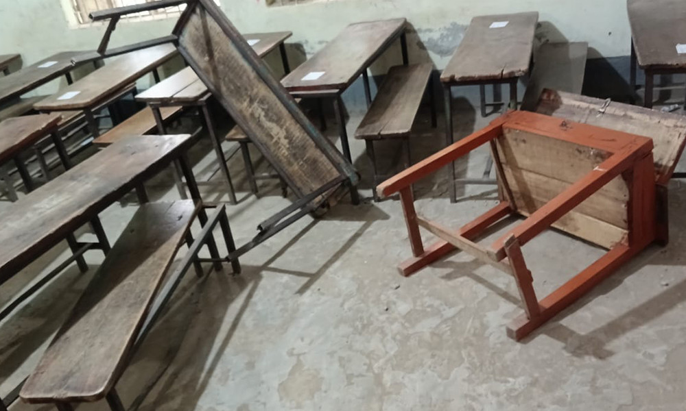 পরীক্ষা ভালো হয়নি, তাই কেন্দ্র ভাঙচুর!
