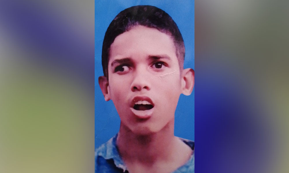 হারিয়ে গেছে মানসিক ভারসাম্যহীন ছেলে, দিশেহারা মা-বাবা