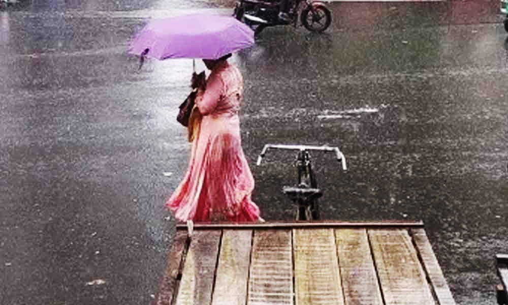রাতের মধ্যেই ৭ অঞ্চলে ঝড়-বৃষ্টির সম্ভাবনা