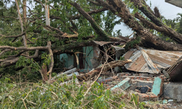 কালবৈশাখী ঝড়ে লণ্ডভণ্ড বিদ্যালয়ের ভবন, পাঠদান ব্যাহত