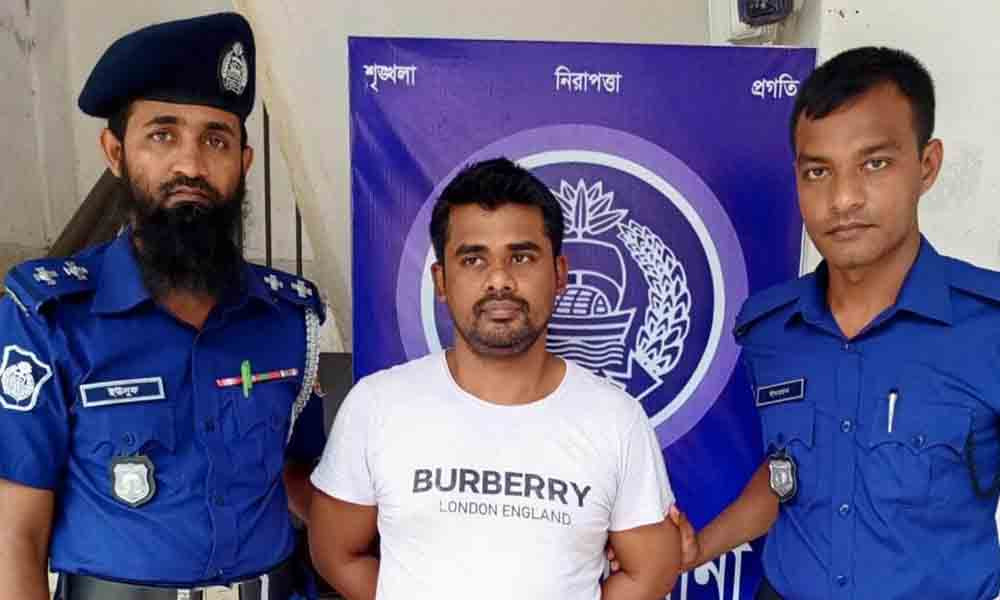 পটুয়াখালীতে মাকে হত্যার দায়ে ছেলে গ্রেপ্তার