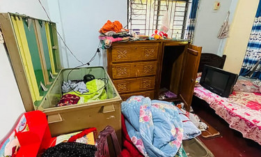 ডাকাত দেখে আতঙ্কে অসুস্থ গৃহকর্তা, সেবাযত্ন করে সুস্থ করার পর লুট