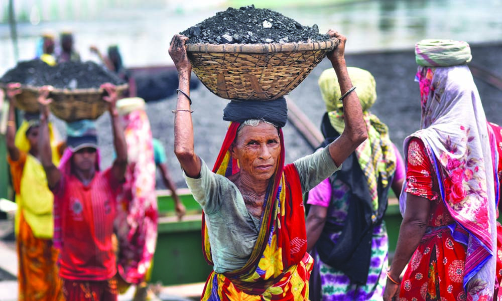 শ্রমজীবী মানুষের অধিকার আদায়ের মহান মে দিবস আজ