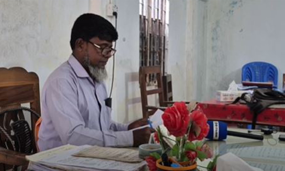 ৫৫ বছর বয়সে বিএ পাশ করলেন খায়রুল বাশার (ভিডিওসহ)