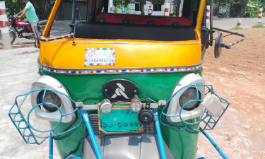 ঝালকাঠিতে অটোরিকশার ধাক্কায় ইজি বাইক খাদে, নিহত ২