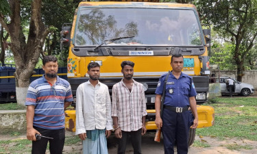 ১১ টন নিষিদ্ধ পলিথিন ব্যাগসহ ট্রাক জব্দ, গ্রেপ্তার ২
