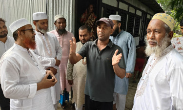 এএসপি পলাশের বাড়িতে জামায়াত নেতৃবৃন্দ