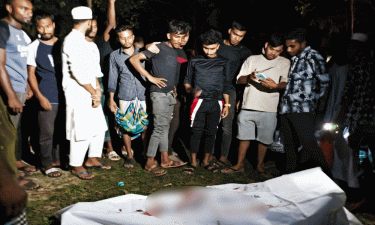 ট্রাকচাপায় ছেলে বাঁচলেও প্রাণ গেল বাবার