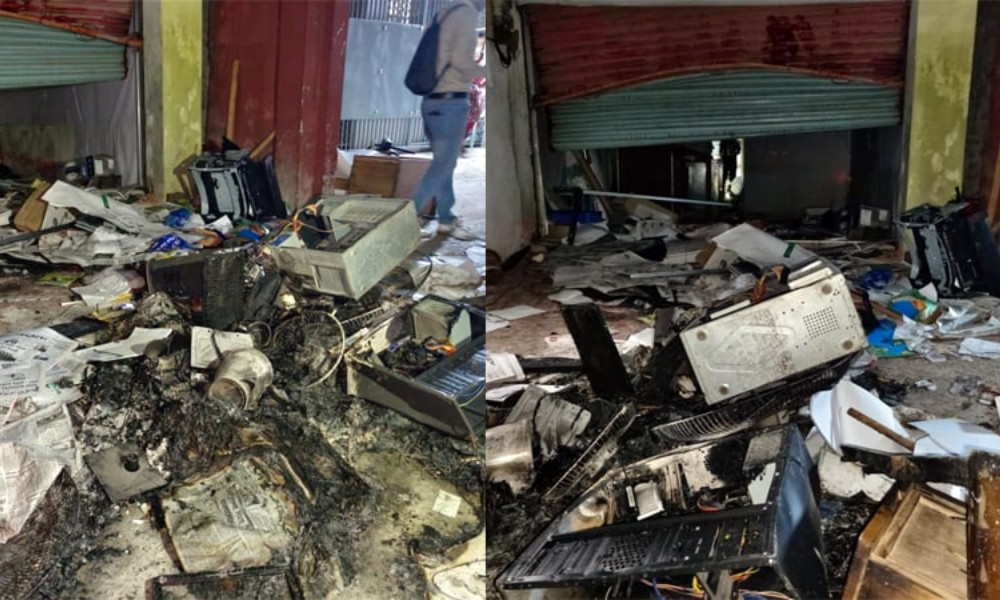 শেখ হাসিনাকে প্রধানমন্ত্রী বলায় পত্রিকা অফিস ভাঙচুর-আগুন