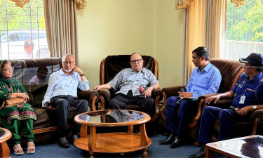 যথেষ্ট খাদ্যশস্য মজুদ রয়েছে : খাদ্য উপদেষ্টা