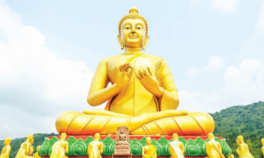 আজ শুভ বুদ্ধপূর্ণিমা