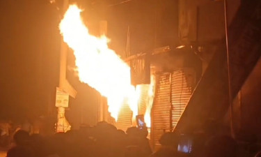 আশুলিয়ায় সিলিন্ডার গ্যাসের দোকানে অগ্নিকাণ্ড