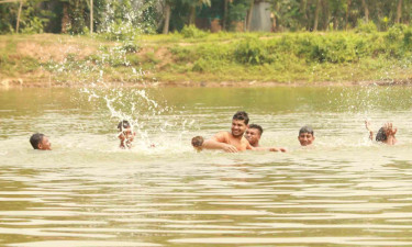 ঘাটাইলে গরমে হাঁসফাঁস জীবন