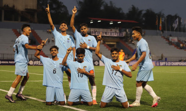 বড় জয়ে সেমিফাইনালে বাংলাদেশ