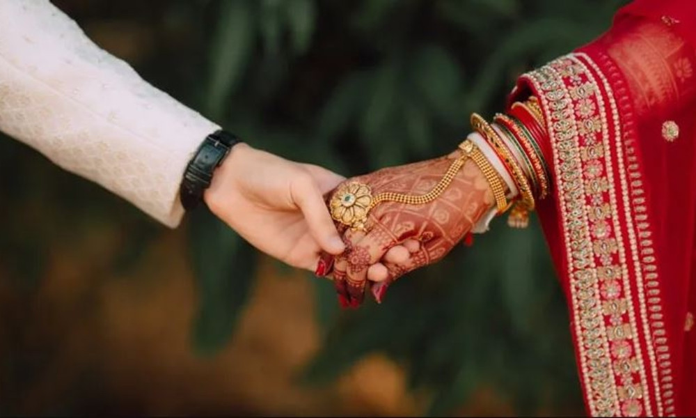 পাঁচ বছর স্ত্রীর সঙ্গে যোগাযোগ বন্ধ রাখলে বিয়ে ভেঙে যাবে?