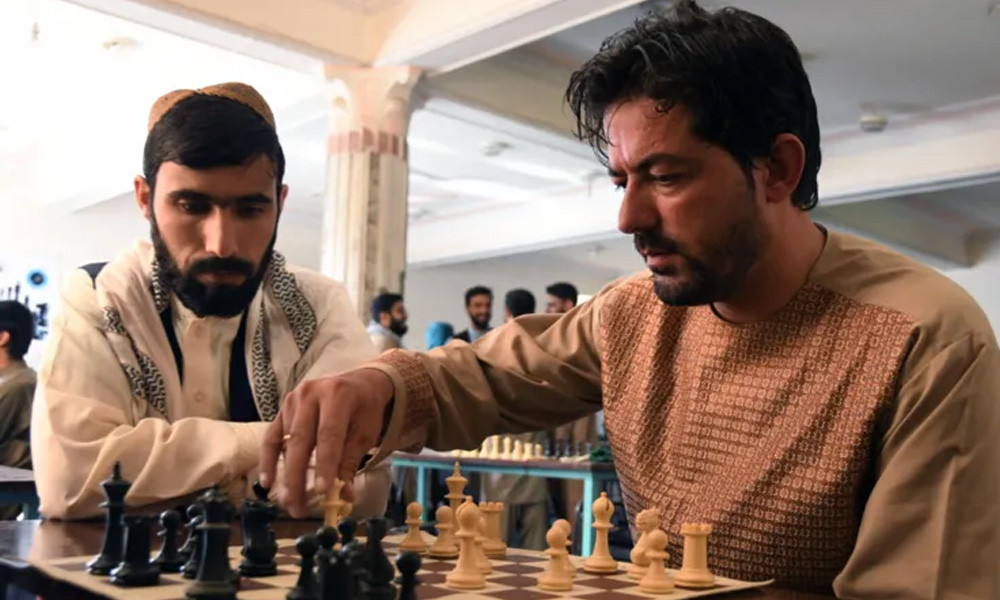 ‘হারাম’ আখ্যা দিয়ে আফগানিস্তানে দাবা নিষিদ্ধ করল তালেবান