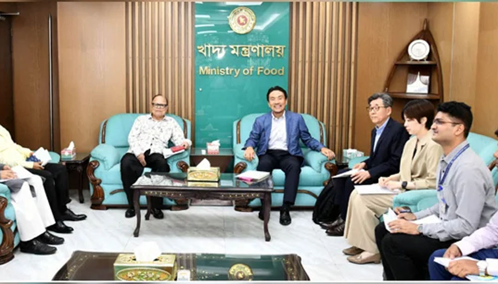 জনগণের কাছে নিরাপদ খাদ্য পৌঁছে দিতে চায় সরকার : উপদেষ্টা