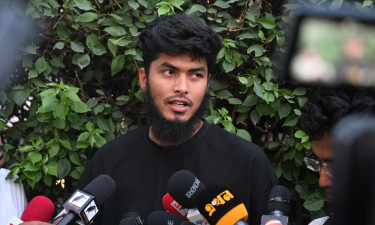 সতীর্থদের নিয়ে বেফাঁস মন্তব্য, দুঃখপ্রকাশ রিশাদের