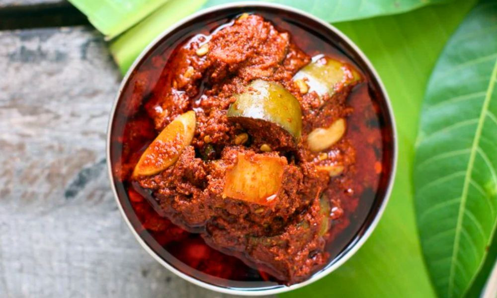 ৫ মিনিটে বাড়িতেই তৈরি করুন আমের আচার