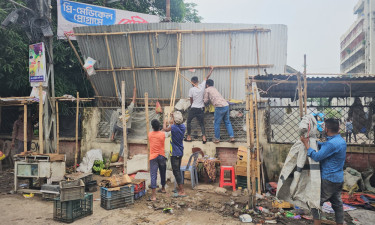 সুনামগঞ্জ সদর হাসপাতালের সামনের অবৈধ দোকান উচ্ছেদ