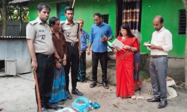 বসতঘরে মাদকের কারবার : মালিকসহ ৩ জনকে কারাগারে পাঠাল ইউএনও