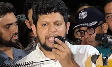 সমঝোতা করতে গিয়ে যা ঘটলো উপদেষ্টা মাহফুজের সঙ্গে (ভিডিওসহ)