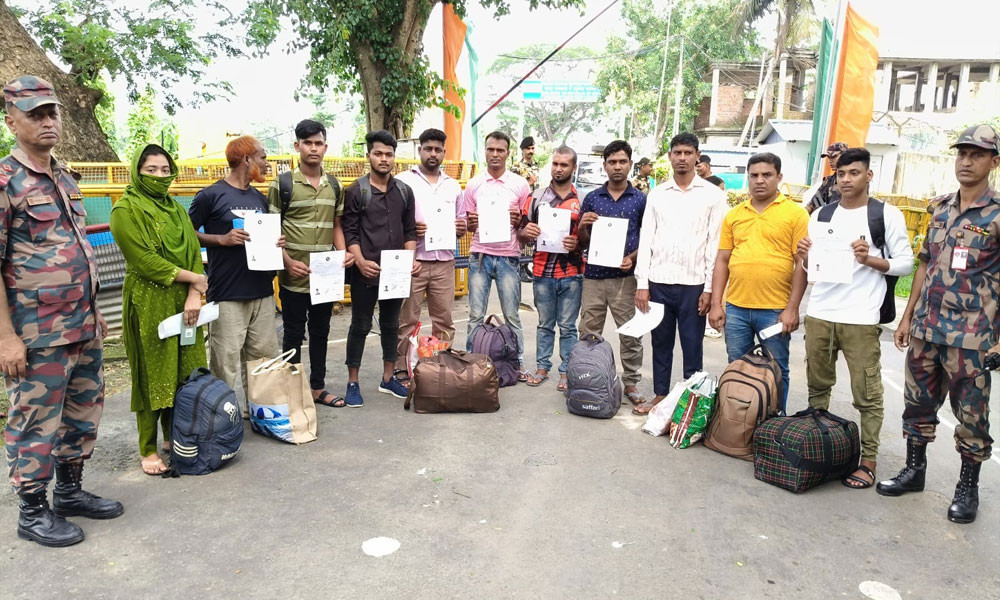 কারাভোগ শেষে ভারত থেকে ফিরলেন ১১ বাংলাদেশি