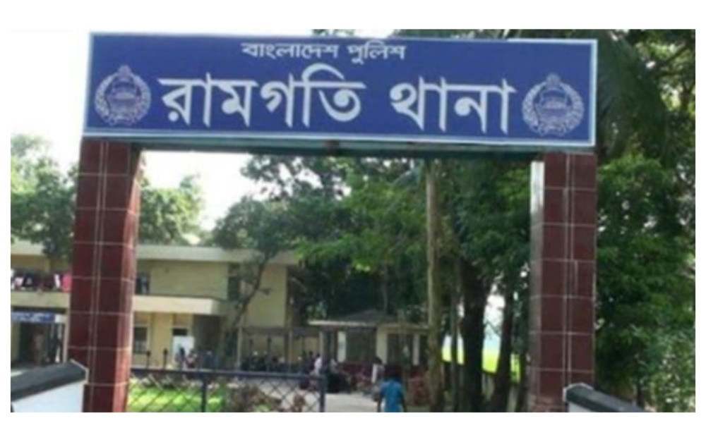 রামগতিতে নিষিদ্ধঘোষিত আ. লীগের ২ নেতা গ্রেপ্তার
