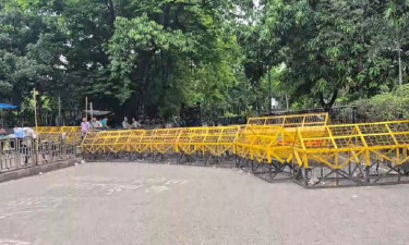 জড়ো হচ্ছেন জবি শিক্ষক-শিক্ষার্থীরা, মোতায়েন বড় বাহিনী (ভিডিওসহ)