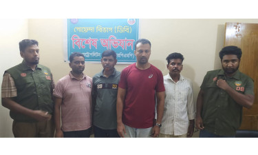 হোটেলে অনৈতিক কর্মকাণ্ডের অভিযোগ, রাষ্ট্র সংস্কারের নেতাসহ গ্রেপ্তার ৫
