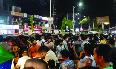 শাহজালাল বিশ্ববিদ্যালয়ের শিক্ষককে মারধর, প্রতিবাদে সড়ক অবরোধ শিক্ষার্থীদের