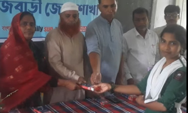 বসুন্ধরা শুভসংঘের উদ্যোগে ‘সুন্দর হাতের লেখা ও মেধা যাচাই’ প্রতিযোগিতা