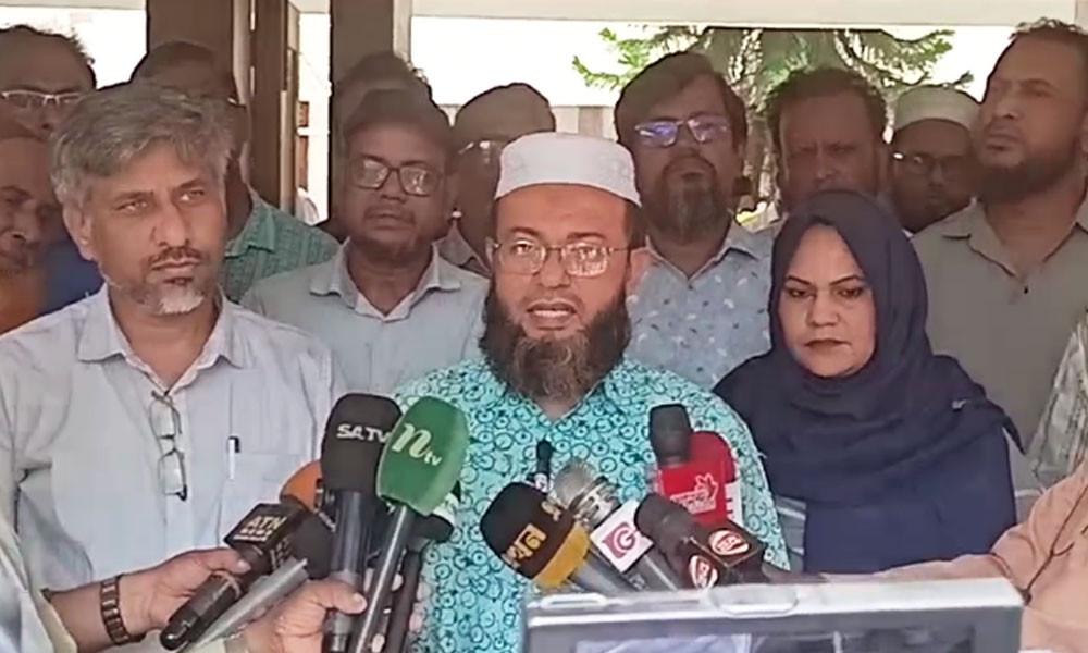 ফেরেননি কুয়েট ভিসি, শিক্ষকদের অবস্থান শেষে ১ দফার হুঁশিয়ারি