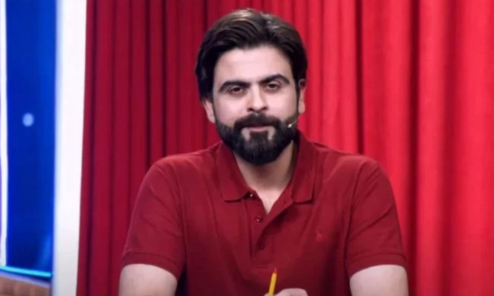 বাবরের পাশে দাঁড়ালেন শেহজাদ