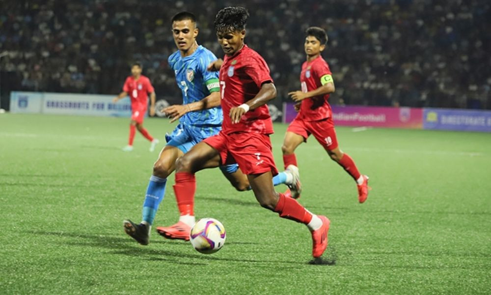 অবশেষে ঢাকায় অবতরণ করল মুর্শেদ-ফয়সালদের বহনকারী বিমান