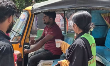 তপ্ত রোদে ফ্রি শরবত