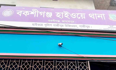 বকশীগঞ্জে ভটভটি উল্টে প্রাণ গেল যুবকের