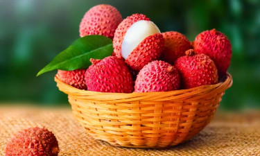 স্বাদের পাশাপাশি যেসব পুষ্টিগুণে ভরপুর লিচু