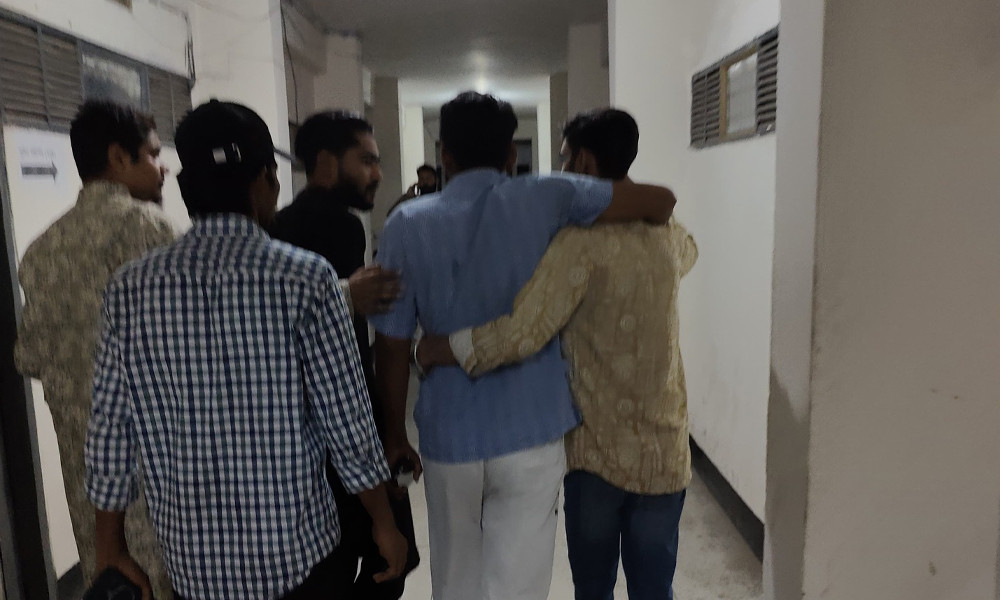 ডেকে নিয়ে ‘ছাত্রলীগ’ ট্যাগ দিয়ে শিক্ষার্থীকে রাতভর নির্যাতন; মৃত ভেবে রেখে যান ছাত্রদল নেতা!