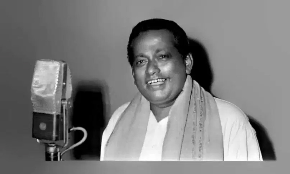 চোর আব্দুল আলীমের বাসা থেকে নিয়ে গেছে স্বাধীনতা ও একুশে পদক