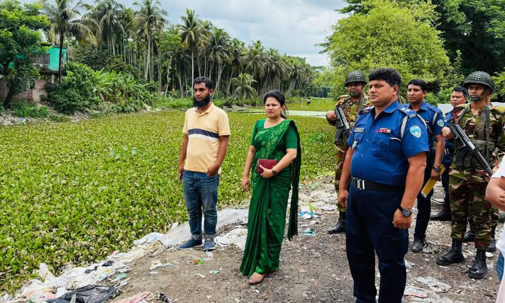 জলাবদ্ধতা নিরসনে ডাকাতিয়া নদীর ৪ বাঁধ অপসারণ