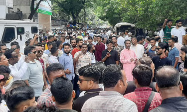 অবরুদ্ধ মৎস্য ভবন, উপদেষ্টা আসিফের পদত্যাগ চেয়ে স্লোগানমুখর বিএনপি