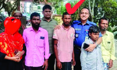 গাছের সঙ্গে বাঁধা ছবি ফেসবুকে ভাইরাল, দেড় যুগ পর বাড়ি ফিরলেন বাচ্চু