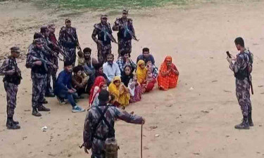 আচালং সীমান্ত দিয়ে আবারও ১৯ জনকে ঠেলে দিল বিএসএফ
