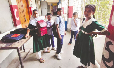 ঝুঁকিতে ১ কোটি ১০ লাখ শিক্ষার্থী