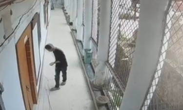 কোনো ভাবেই থামানো যাচ্ছে না ডিসি অফিসের চুরি