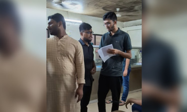 শাহবাগ থানায় জিডি করতে আসলেন আবরার ফাহাদের ভাই